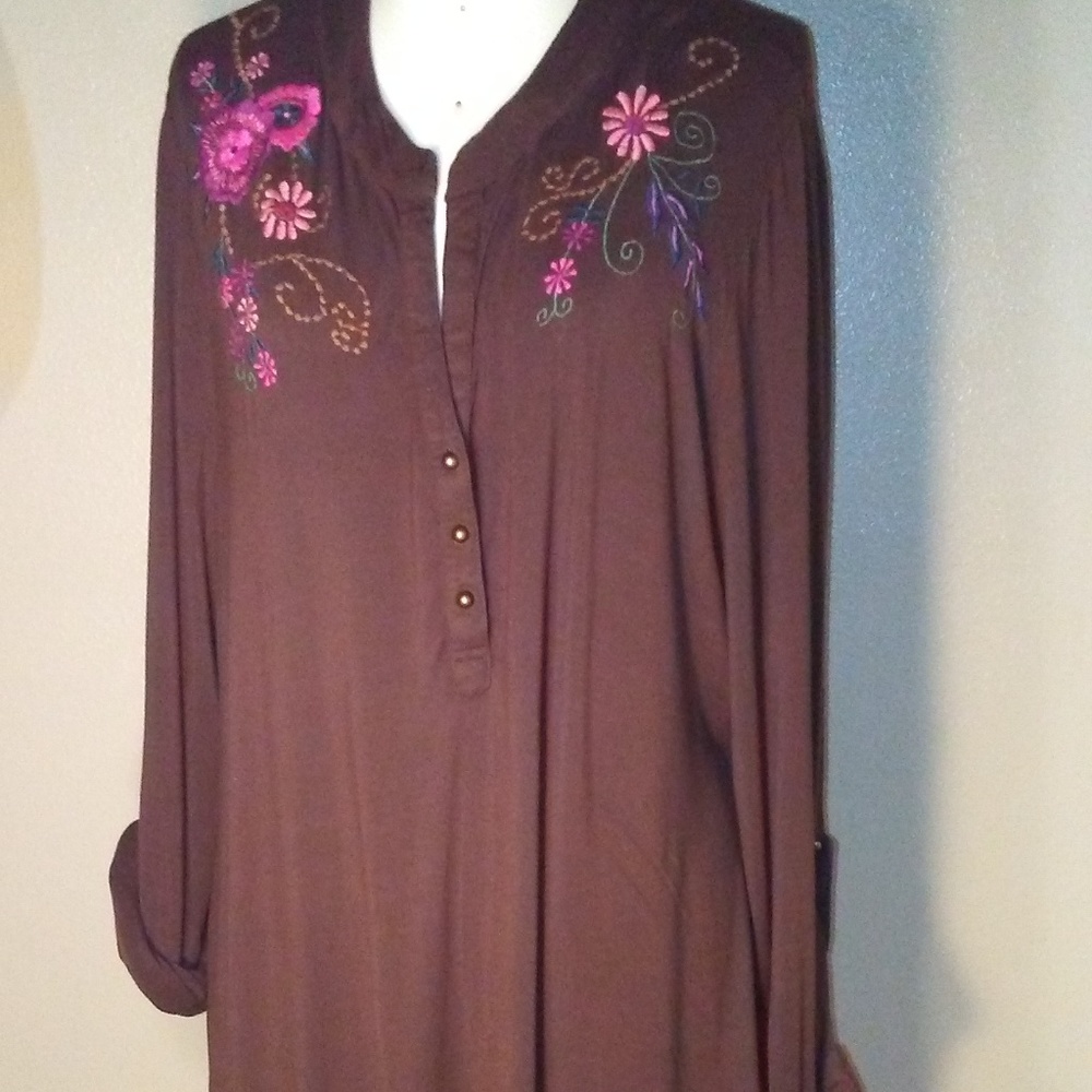 Viscous Tunic Embroidered 1X NWT